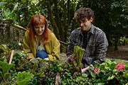 Наёмный садовник (сериал, 1 сезон) — кадр 1